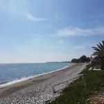 Beach House At Seafront Holiday home *