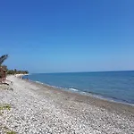 Beach House At Seafront Holiday home *