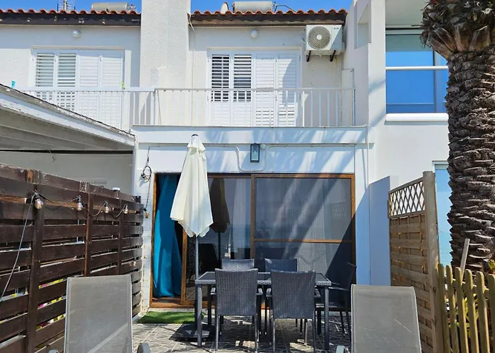 Beach House At Seafront Holiday home