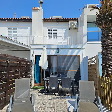 Beach House At Seafront Holiday home